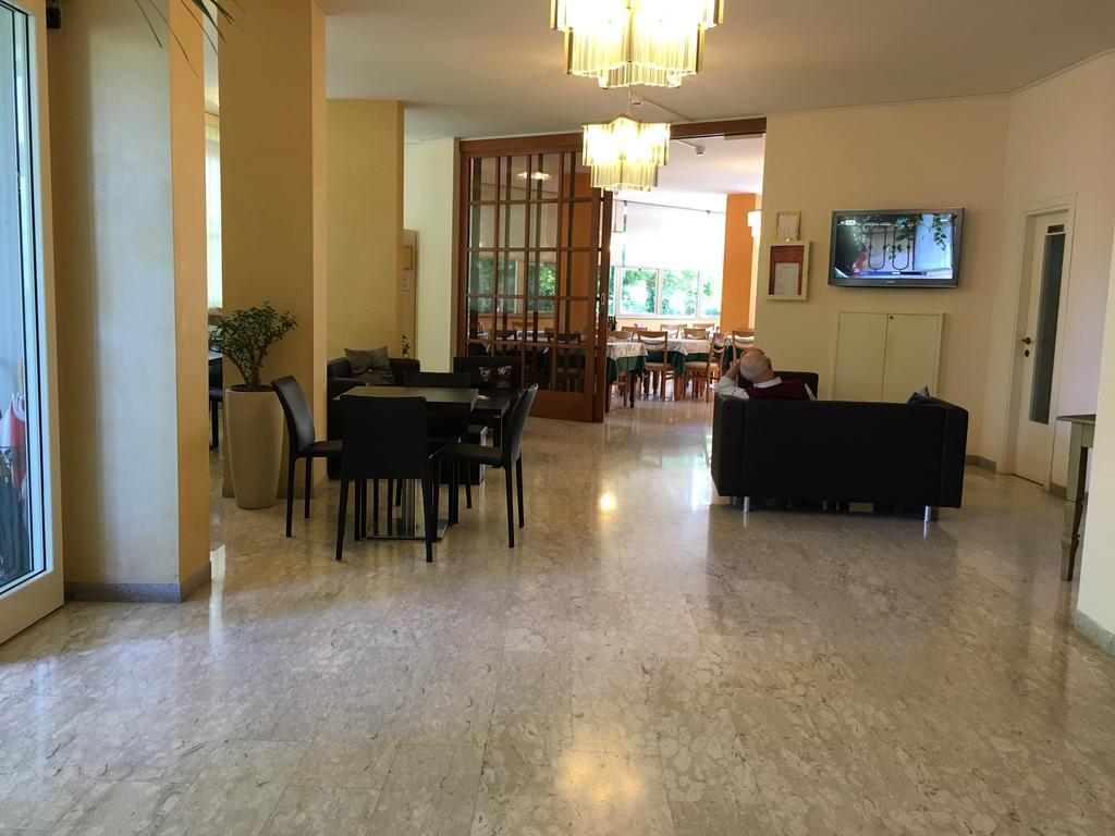 Hotel Plutone Cervia Kültér fotó