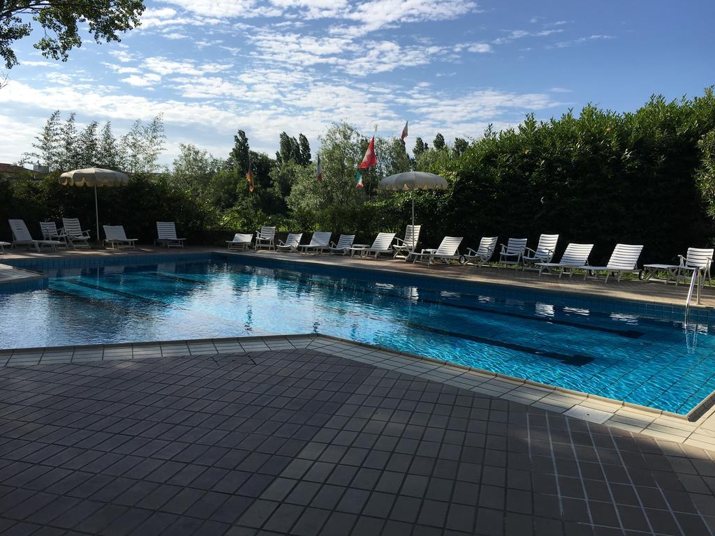 Hotel Plutone Cervia Kültér fotó